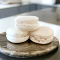 Macaron Noix de Coco image 0